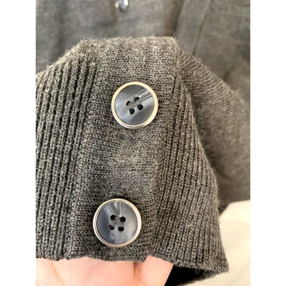Vintage Outlander Wool Blend Grey Button Down Sweater Size Small - Picture 4 of 6